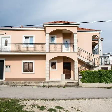 Kuzmanic Apartment *